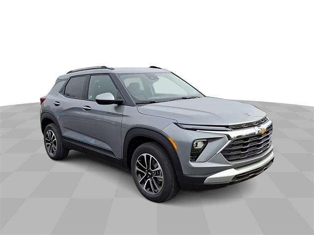 new 2025 Chevrolet TrailBlazer car, priced at $28,095