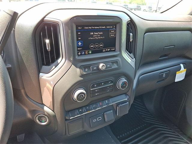 new 2025 Chevrolet Silverado 1500 car, priced at $49,396