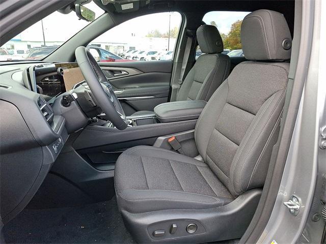 new 2026 Chevrolet Traverse car, priced at $44,721