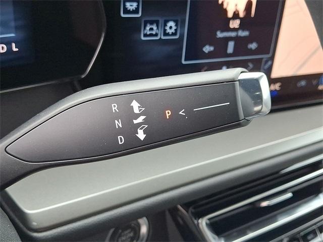 new 2025 Chevrolet Traverse car, priced at $45,675