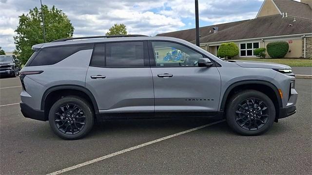 new 2025 Chevrolet Traverse car, priced at $45,675