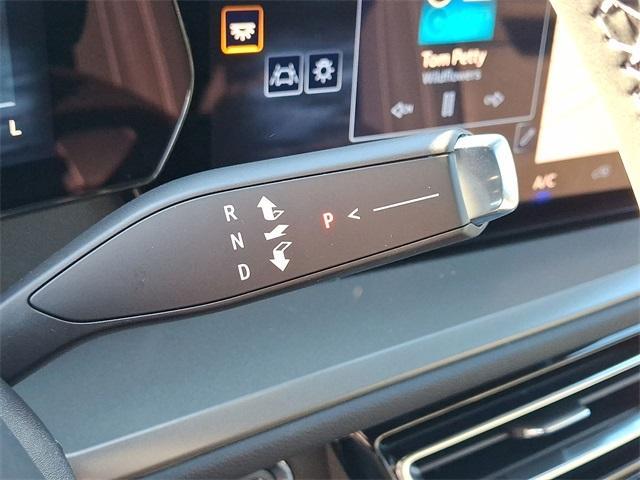 new 2026 Chevrolet Traverse car, priced at $45,391