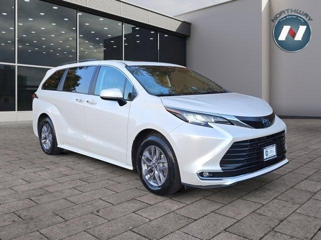 used 2022 Toyota Sienna car, priced at $36,761