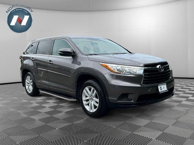 used 2016 Toyota Highlander car, priced at $16,797