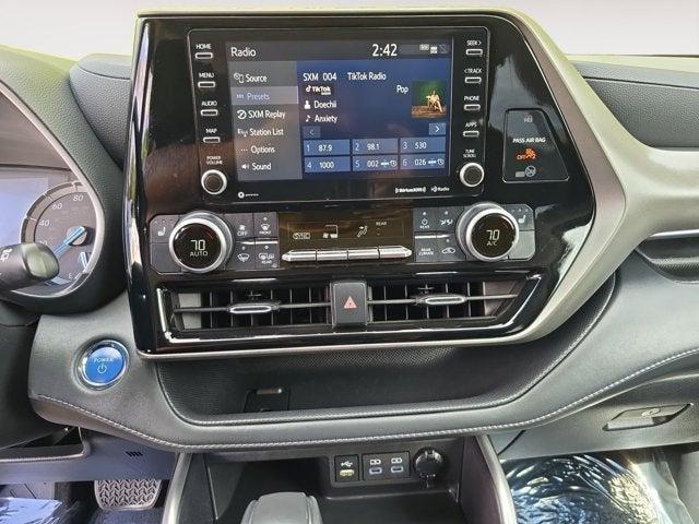 used 2022 Toyota Highlander Hybrid car, priced at $34,997