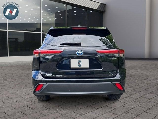 used 2022 Toyota Highlander Hybrid car, priced at $34,997