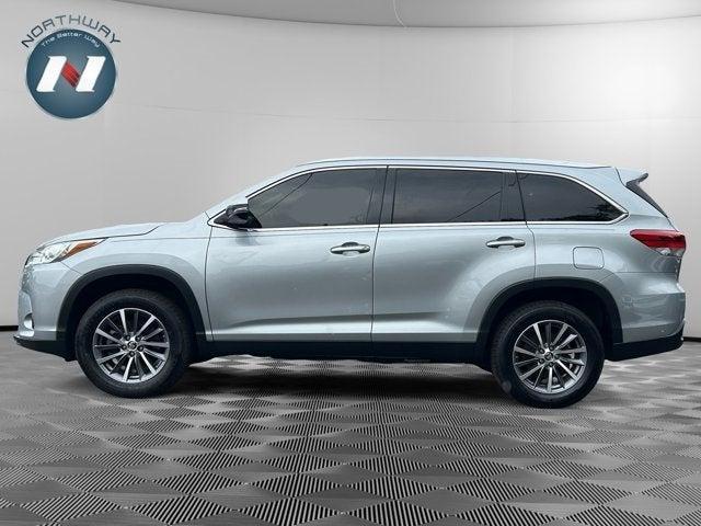 used 2019 Toyota Highlander car, priced at $23,797