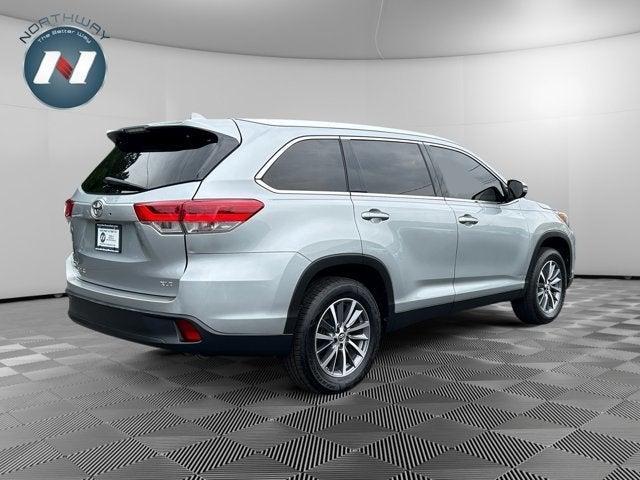 used 2019 Toyota Highlander car, priced at $23,797