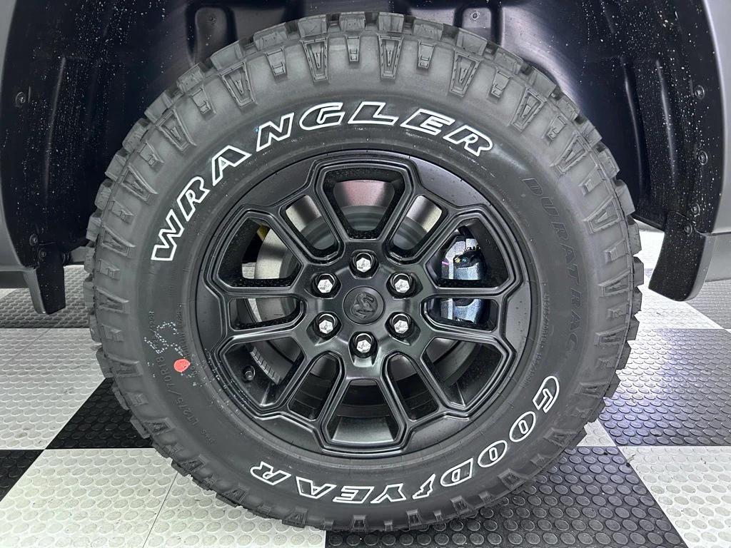 new 2025 Ram 1500 car, priced at $55,990