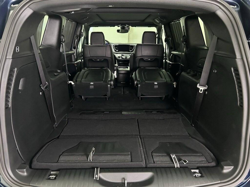 new 2025 Chrysler Pacifica car, priced at $49,999