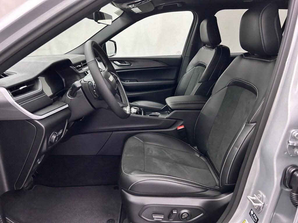 new 2025 Jeep Grand Cherokee L car, priced at $41,475
