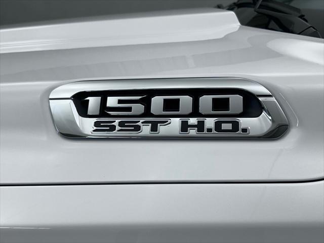 new 2025 Ram 1500 car, priced at $75,990