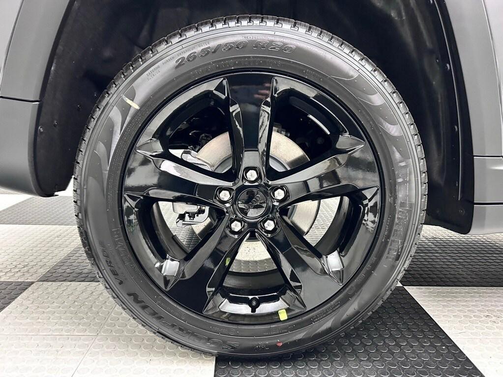 new 2025 Jeep Grand Cherokee car, priced at $48,157
