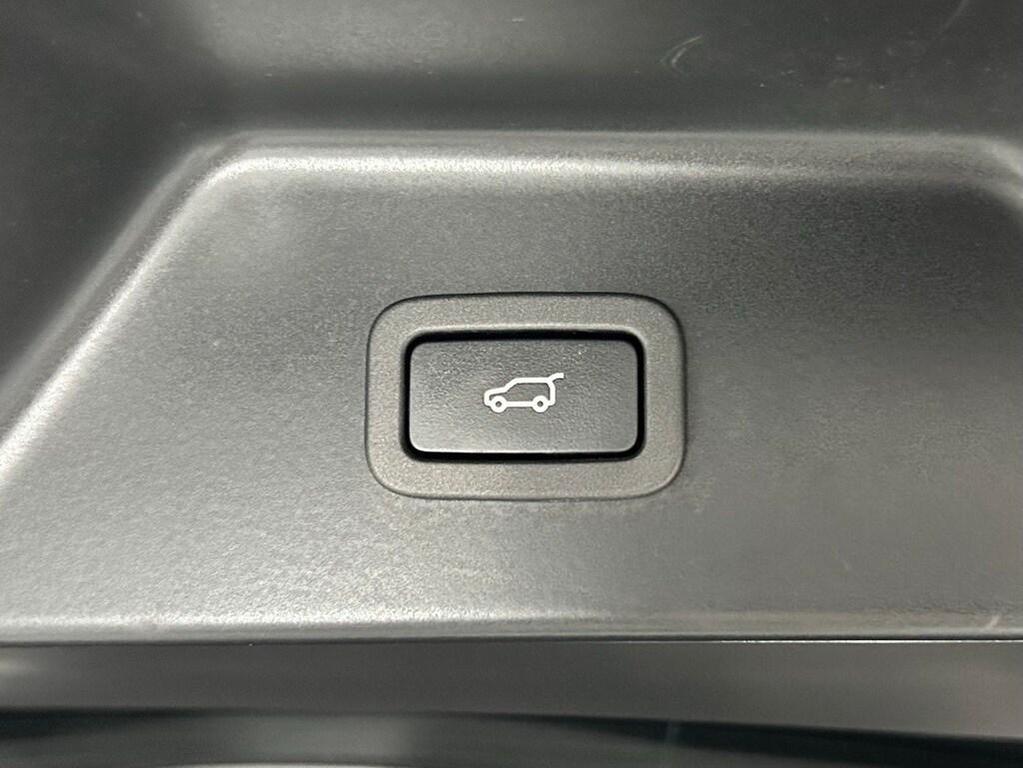 used 2017 Land Rover Range Rover car, priced at $20,988