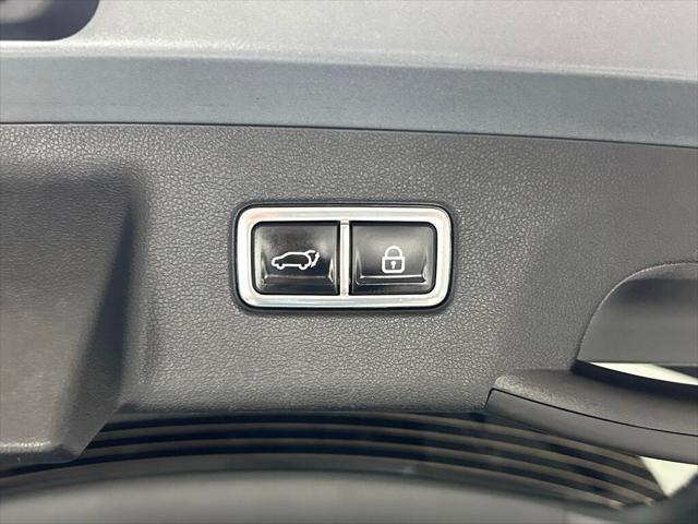 used 2022 Kia Sorento car, priced at $30,599