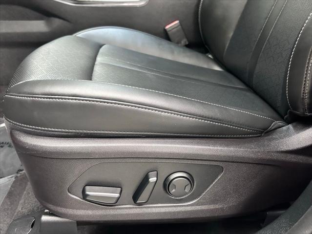 used 2022 Kia Sorento car, priced at $30,599