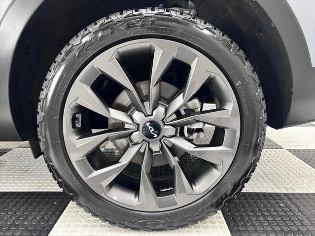 used 2022 Kia Sorento car, priced at $30,599