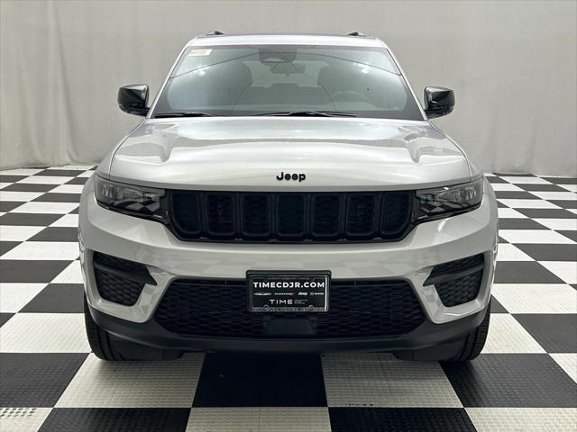 new 2025 Jeep Grand Cherokee car, priced at $41,498