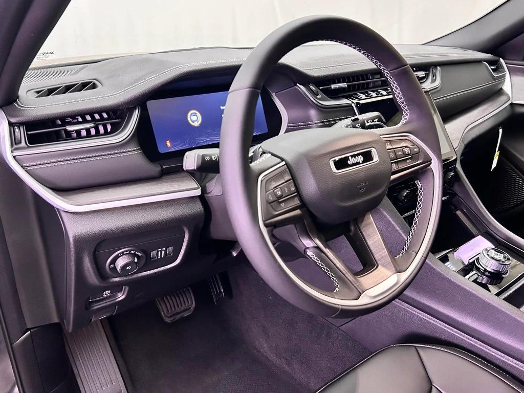 new 2025 Jeep Grand Cherokee L car, priced at $42,789