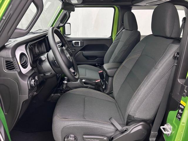 new 2025 Jeep Wrangler car