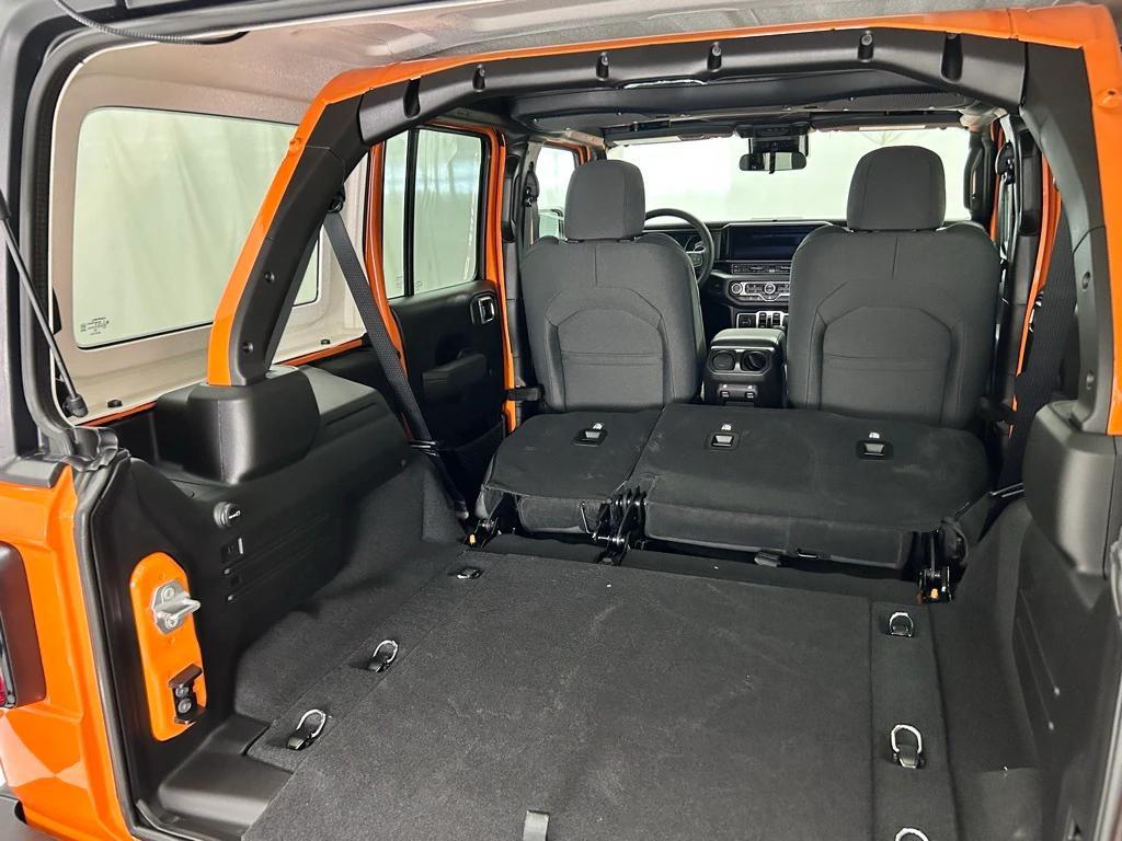 new 2025 Jeep Wrangler car, priced at $46,699