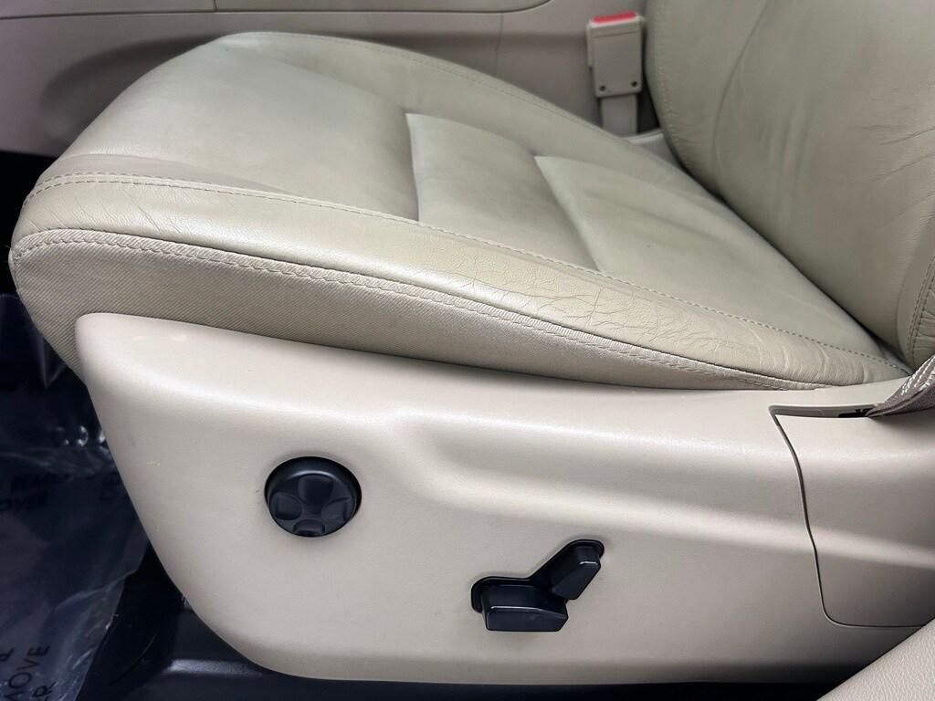 used 2018 Jeep Grand Cherokee car, priced at $19,990