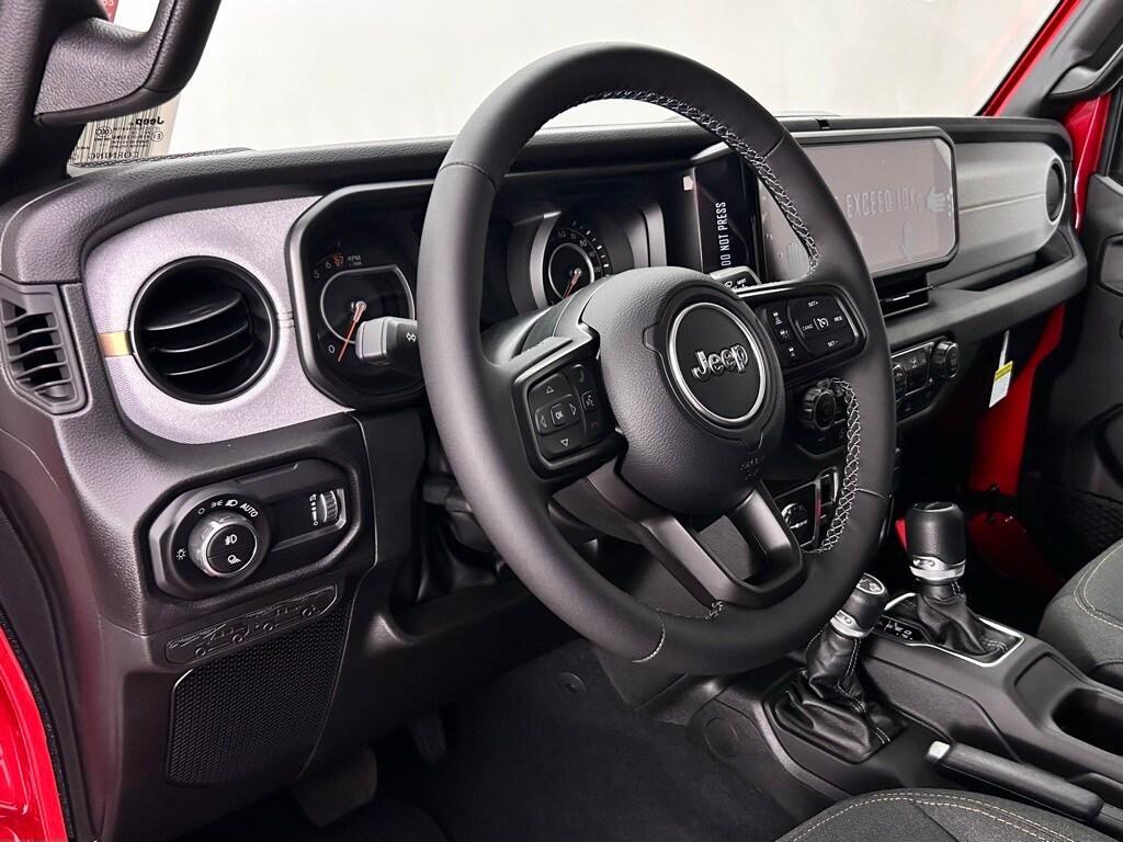 new 2025 Jeep Gladiator car, priced at $46,050