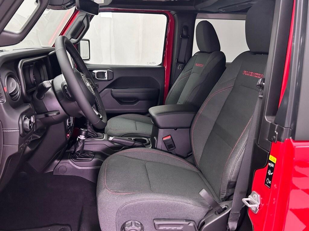 new 2025 Jeep Wrangler car, priced at $48,989