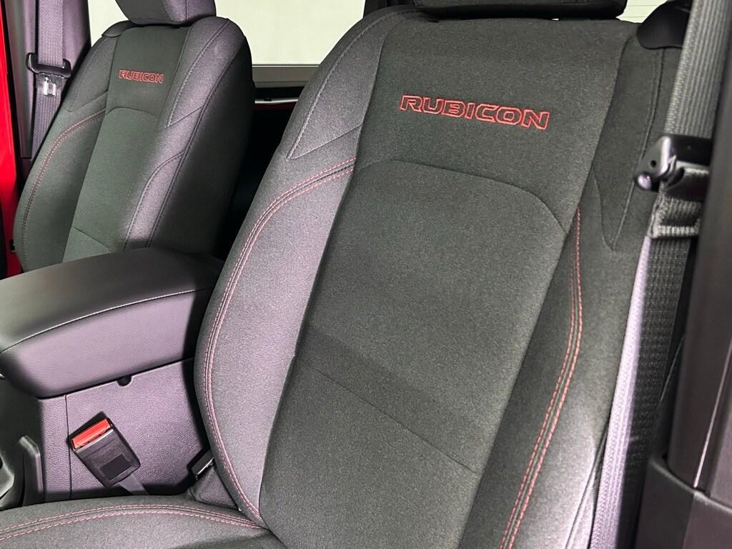 new 2025 Jeep Wrangler car, priced at $48,989