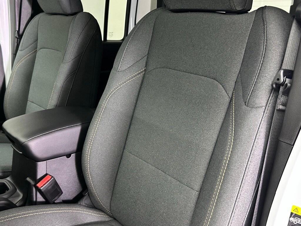 new 2025 Jeep Gladiator car, priced at $47,812