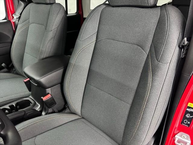 new 2025 Jeep Wrangler car, priced at $39,790