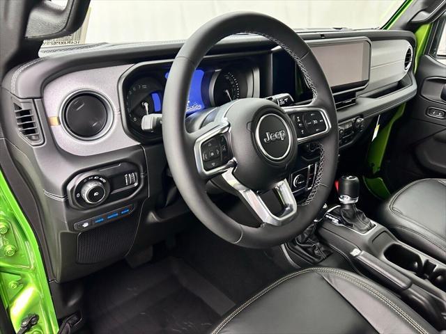 new 2025 Jeep Wrangler 4xe car