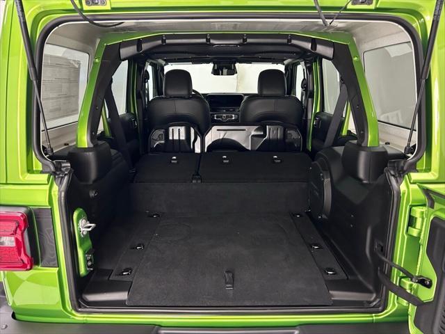 new 2025 Jeep Wrangler 4xe car