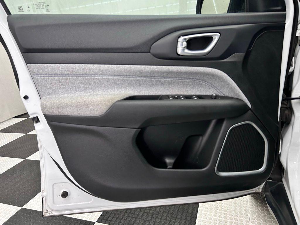 used 2024 Jeep Compass car, priced at $21,597