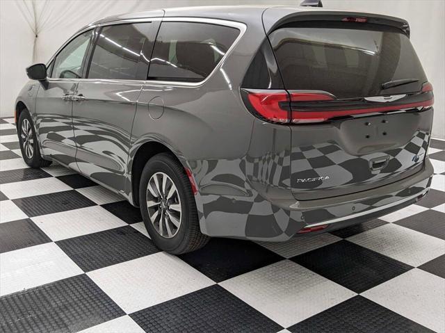 new 2023 Chrysler Pacifica Hybrid car, priced at $54,080