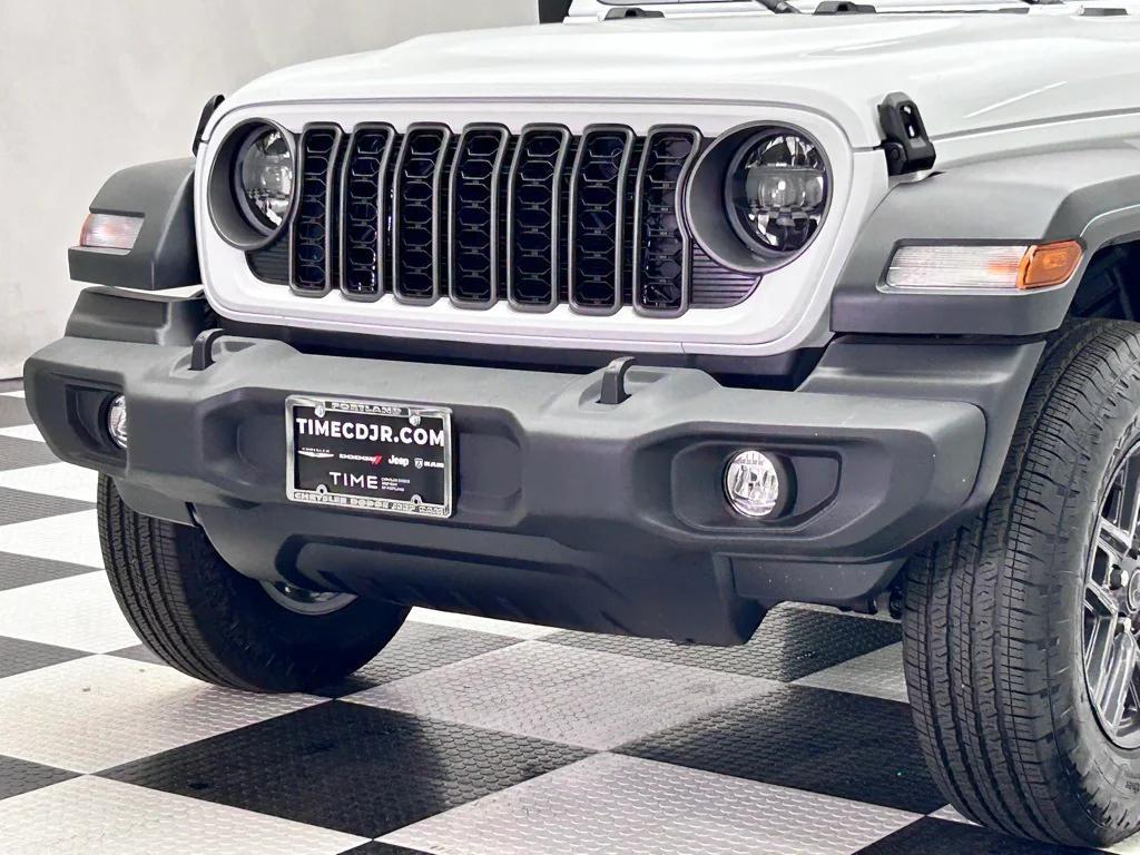 new 2025 Jeep Wrangler car, priced at $40,040