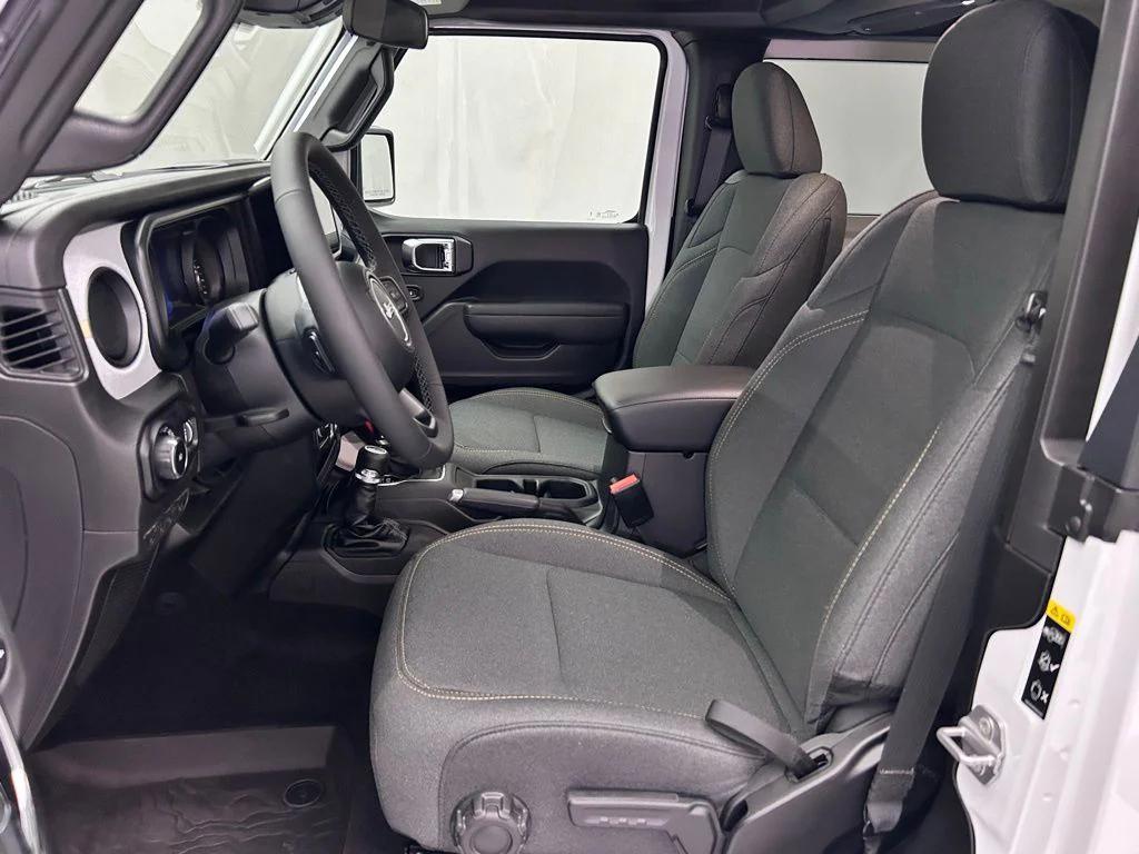 new 2025 Jeep Wrangler car, priced at $40,040