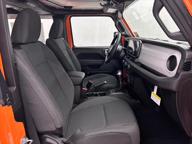 new 2025 Jeep Wrangler car, priced at $34,653