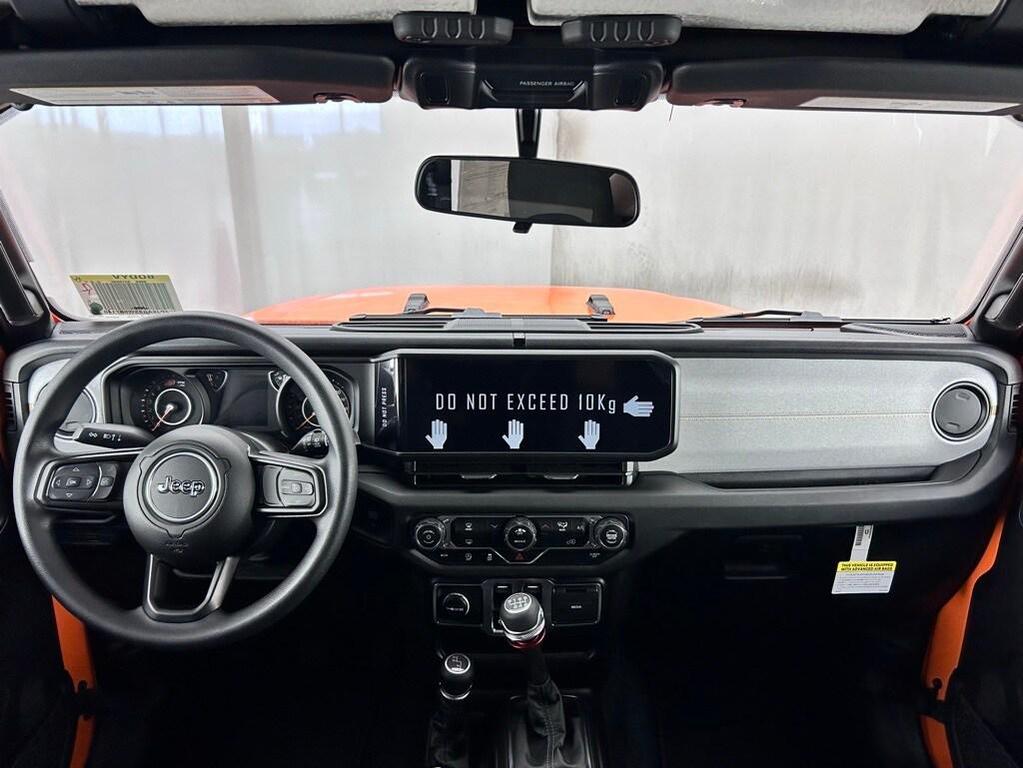 new 2025 Jeep Wrangler car, priced at $31,584