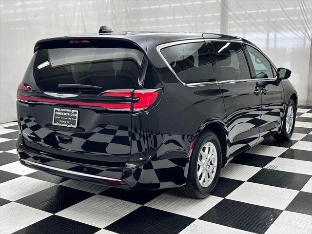 used 2024 Chrysler Pacifica car, priced at $31,488