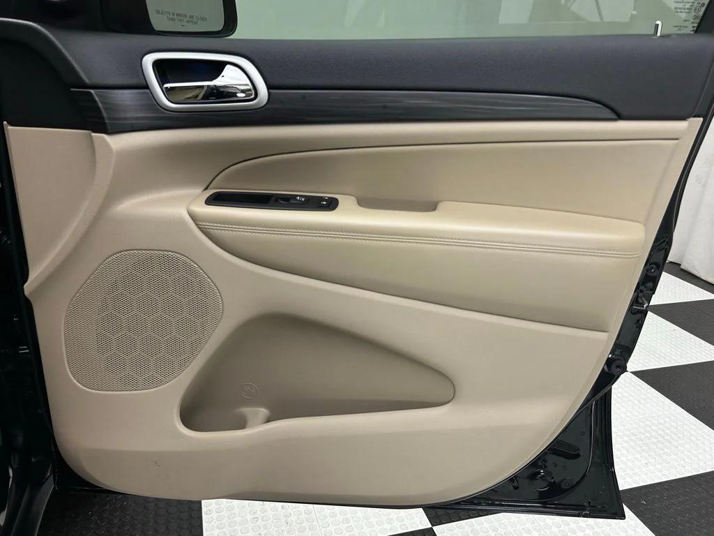 used 2022 Jeep Grand Cherokee car, priced at $20,897