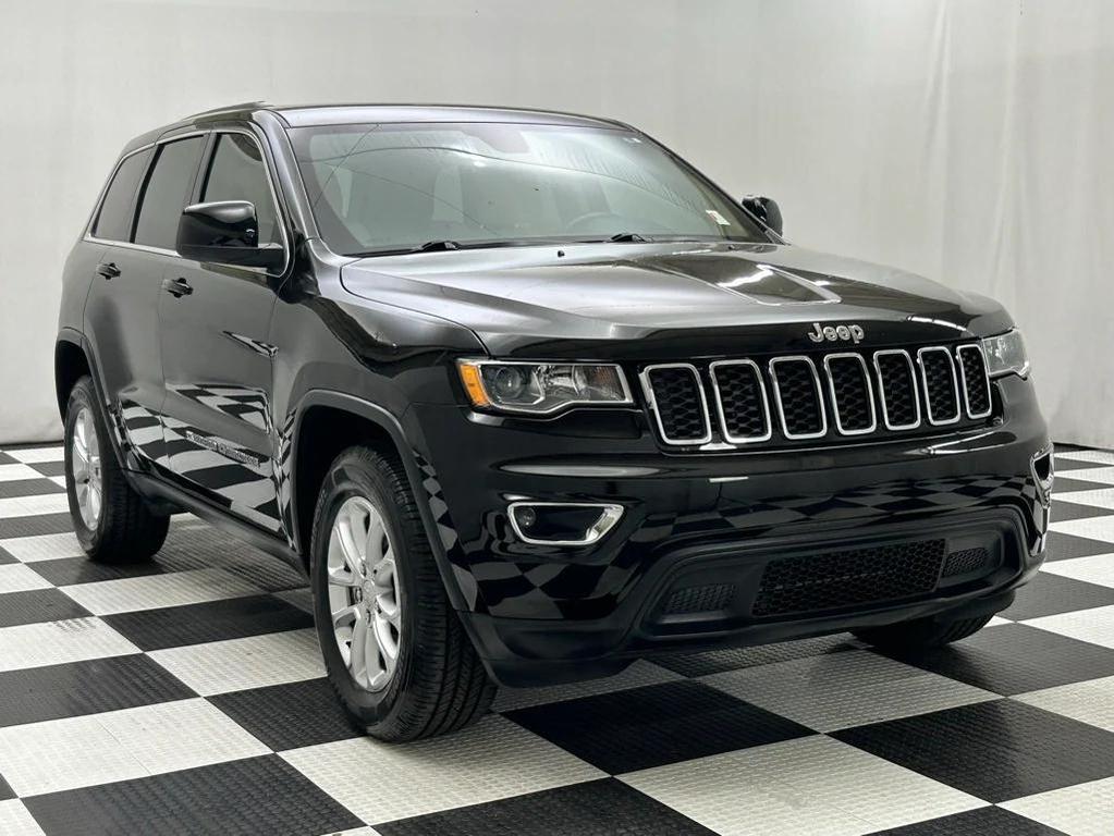 used 2022 Jeep Grand Cherokee car, priced at $23,989