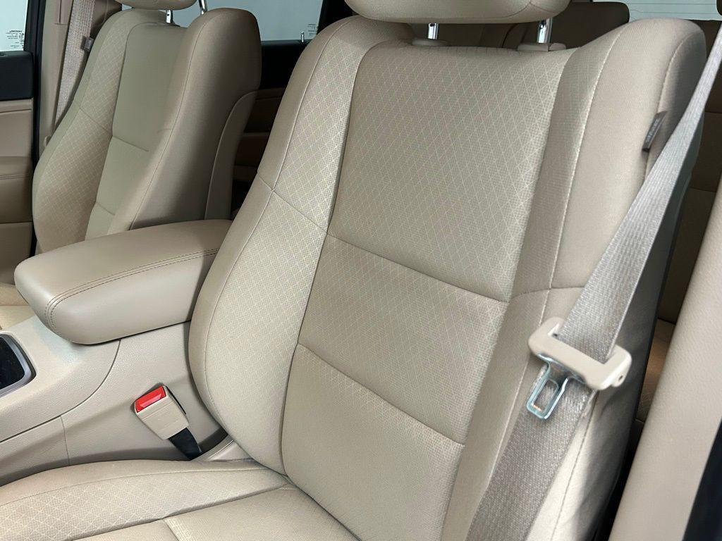 used 2022 Jeep Grand Cherokee car, priced at $20,897