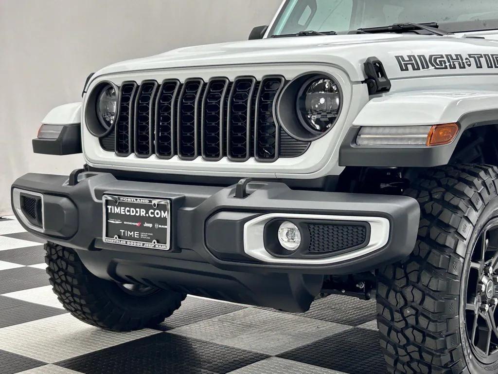 new 2025 Jeep Gladiator car, priced at $49,797