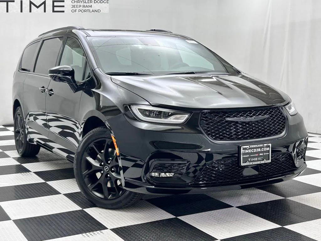 new 2026 Chrysler Pacifica car, priced at $51,234