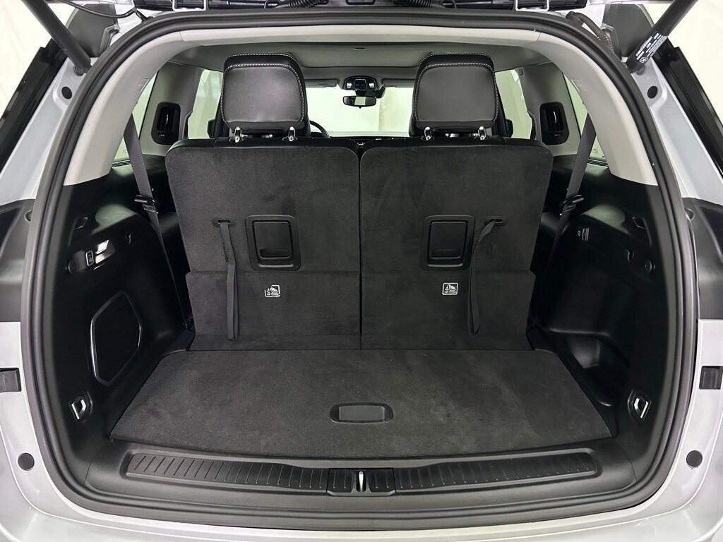 used 2022 Jeep Grand Cherokee L car, priced at $30,980