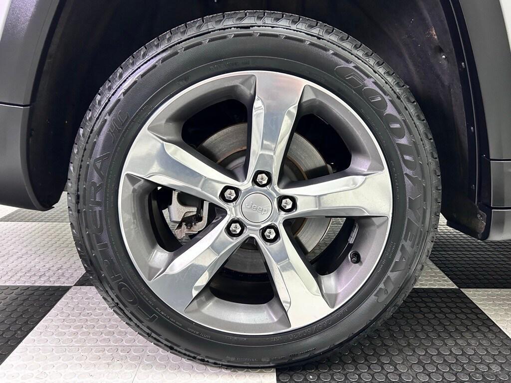 used 2022 Jeep Grand Cherokee L car, priced at $30,980