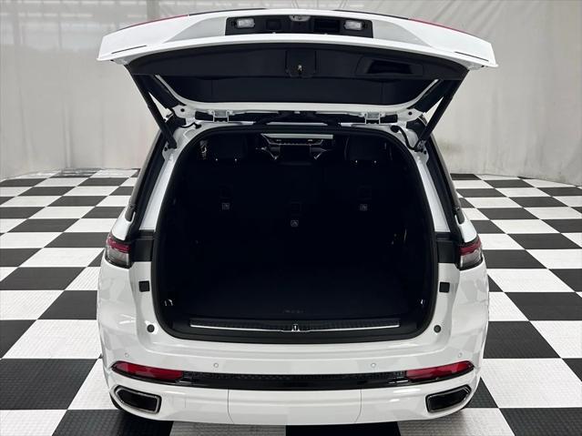 new 2025 Jeep Grand Cherokee car, priced at $66,890
