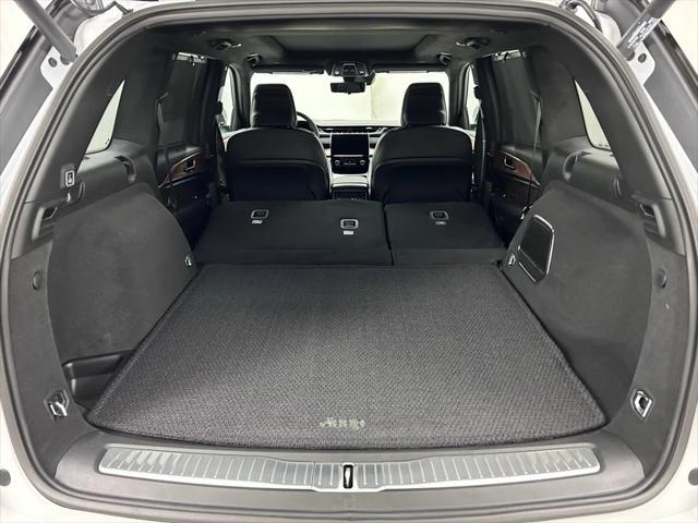 new 2025 Jeep Grand Cherokee car, priced at $66,890