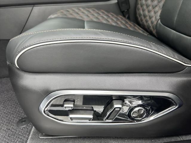 new 2025 Jeep Grand Cherokee car, priced at $66,890